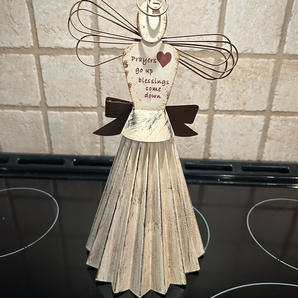 Rustic Metal Angel Figurine - Picture 3 of 6